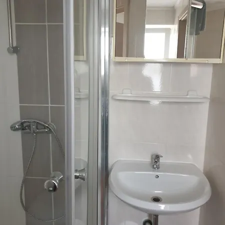 Moeblierte Nr5 Lejlighed *